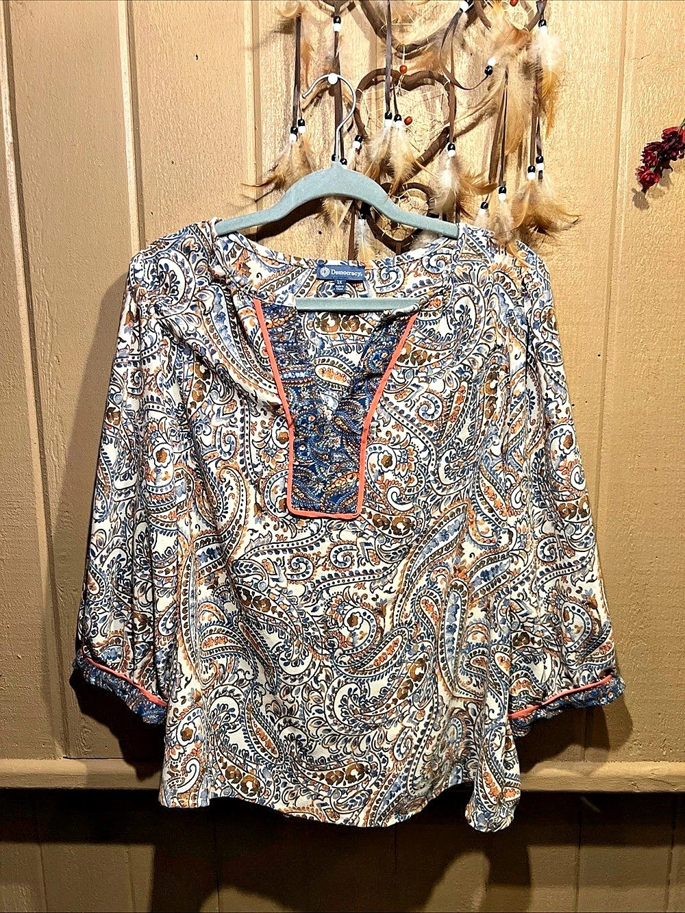 Democracy Woven Paisley Floral Split-Neck 3/4 Sleeve Top Paisley Split-Neck Top